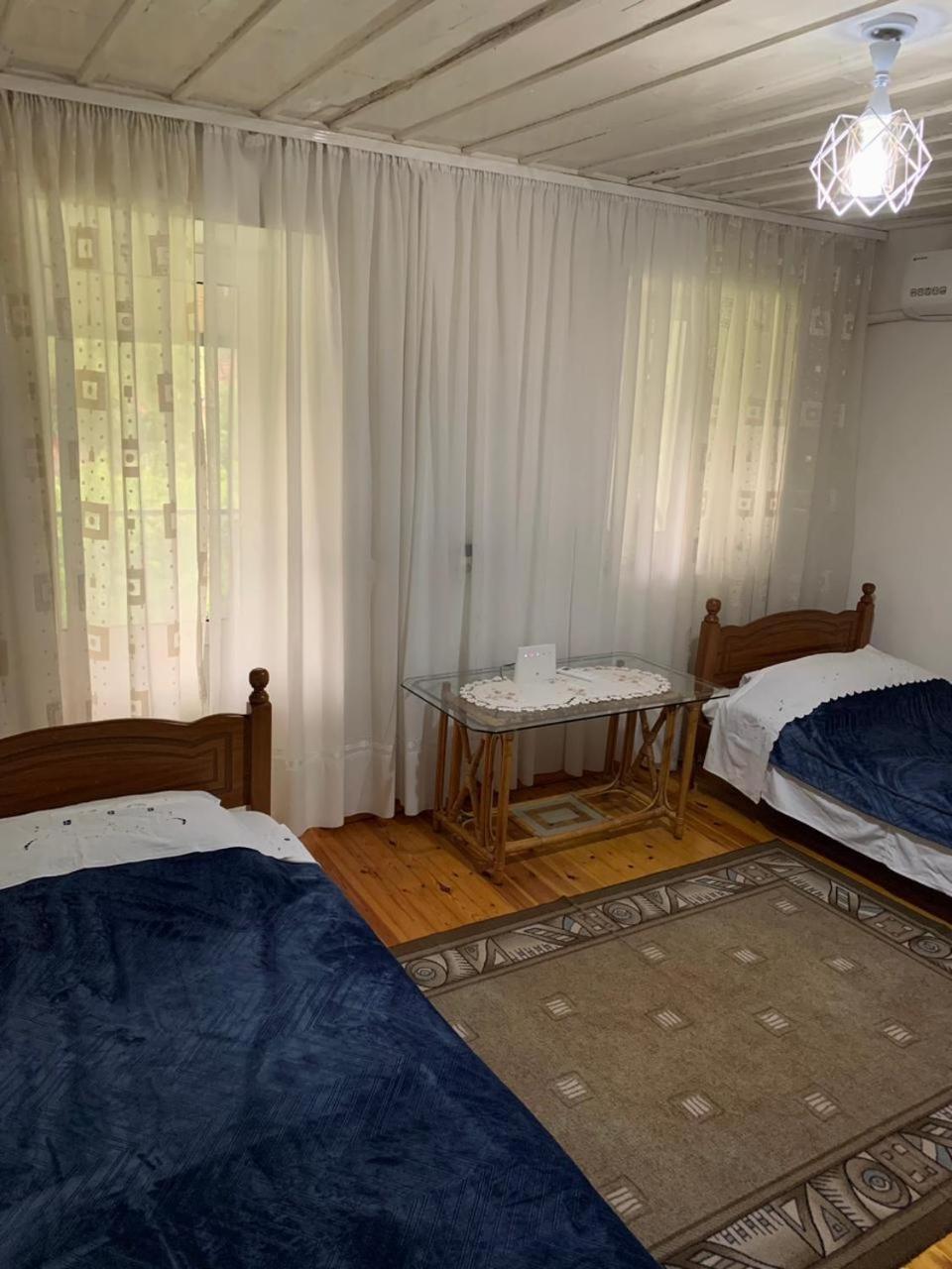 Geri Guesthouse Гирокастра Экстерьер фото